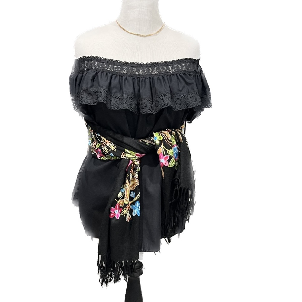GUC - Womens Mexican traditional off the shoulder top